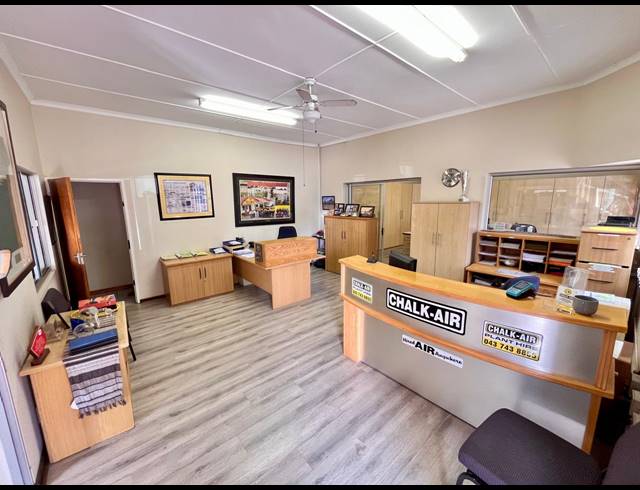709M² OFFICE FOR SALE IN NORTH END